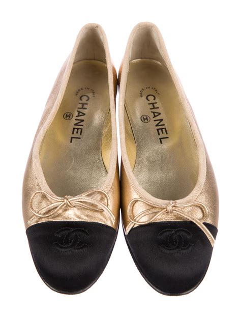 chanel shoes ballet flats.